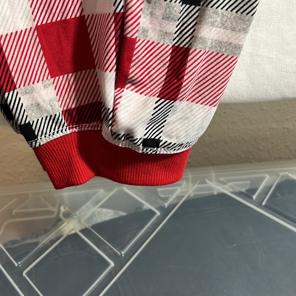 Secret treasure 3 piece pajama set. - Picture 2 of 8